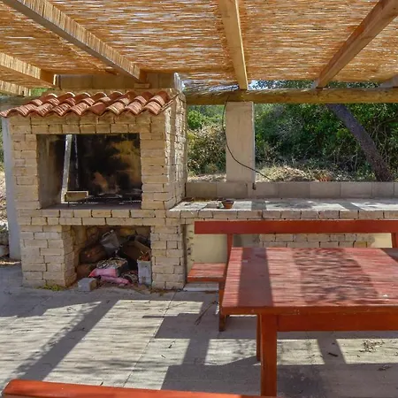 House Coral בית נופש *